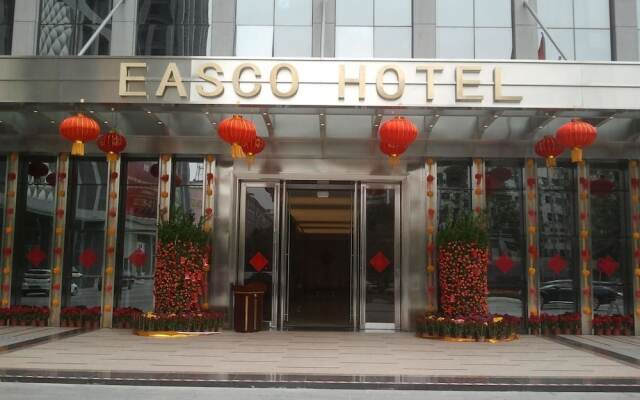 Easco Hotel вид на фасад