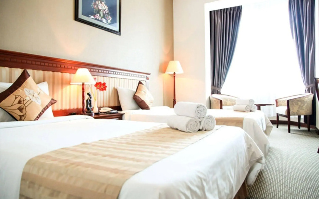 Starcity Halong Bay Hotel