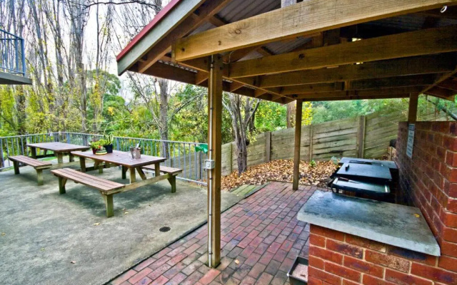 Lorne Coachman Inn