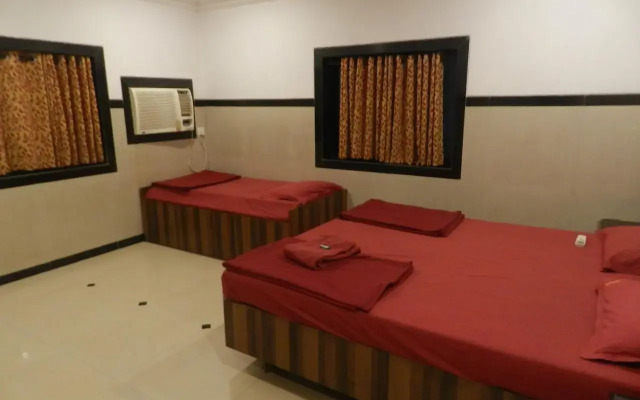 Royal Hotel