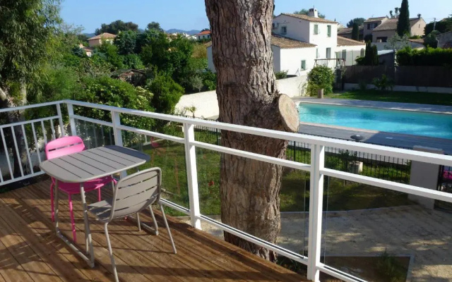 Studio de Charme, Piscine Et Mer a Pieds