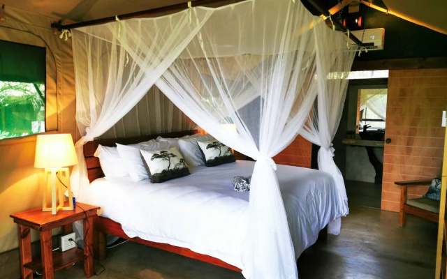 Vuyani Lodge