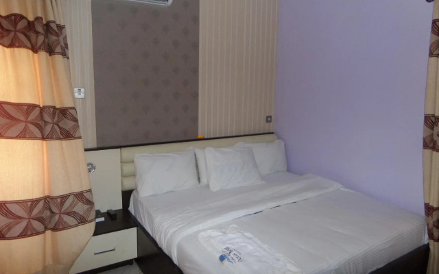 Ocean Breeze Suites