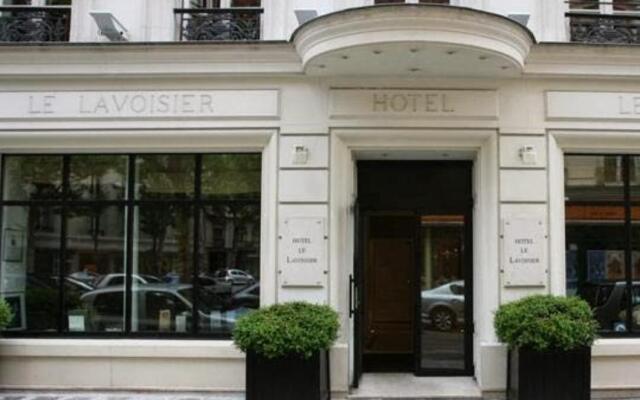 Le Lavoisier Hotel вид на фасад
