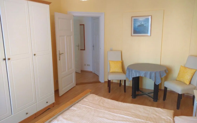Modern Apartment in Stralsund near the Forest