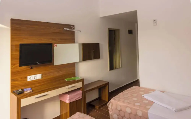 Cotton Boutique Hotel 16+