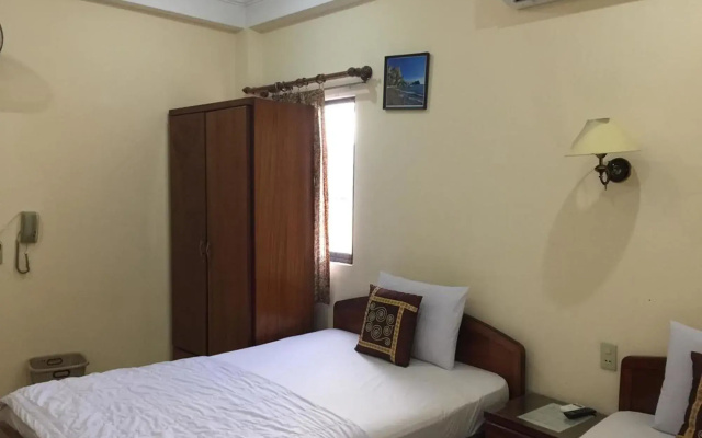 Duyen Saigon Hotel