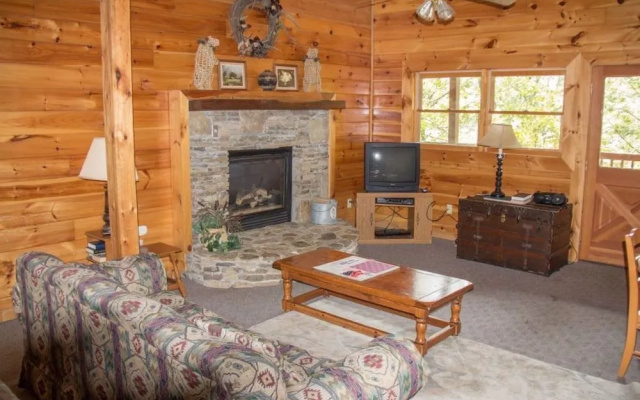 13 Serenity - 6 Br Cabin