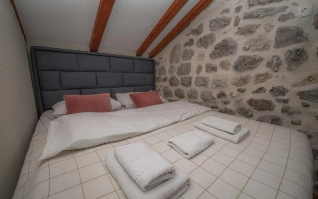 Antika Guesthouse