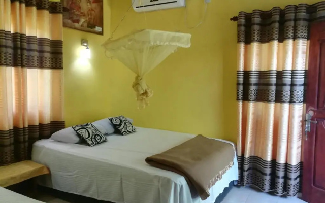Nilmini Lodge