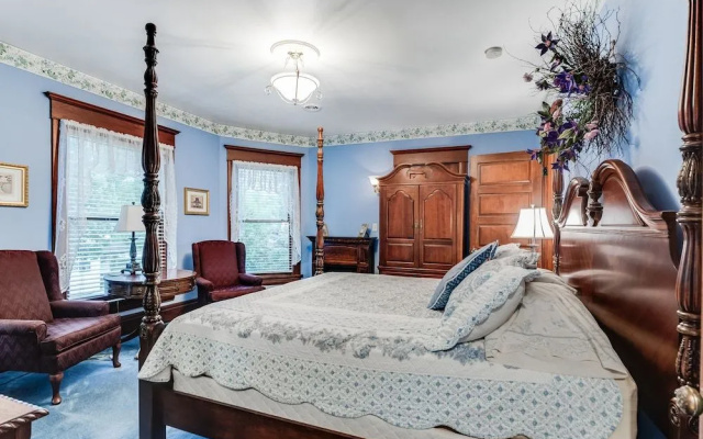 Covington Manor