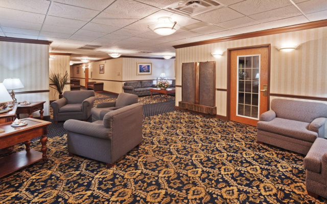 Holiday Inn Express Hotel & Suites Jenks by IHG