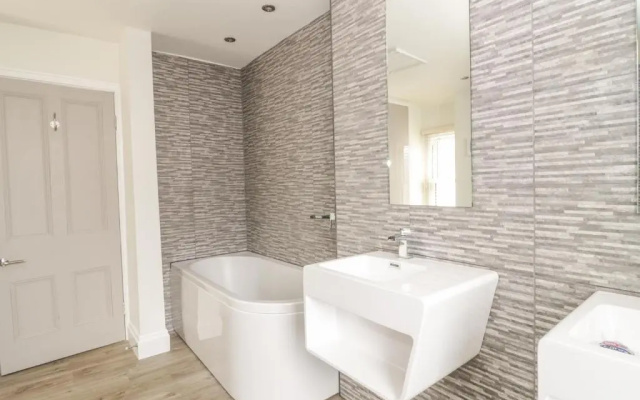 Charnwood Villa
