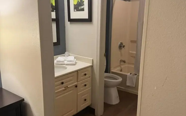 MainStay Suites Washington Dulles Airport