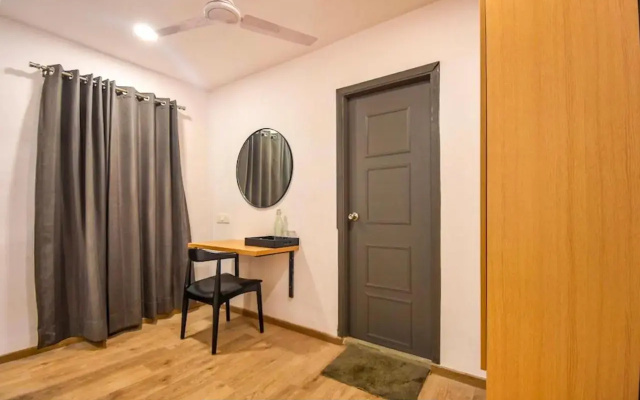 Fabhotel Heera Holiday Inn