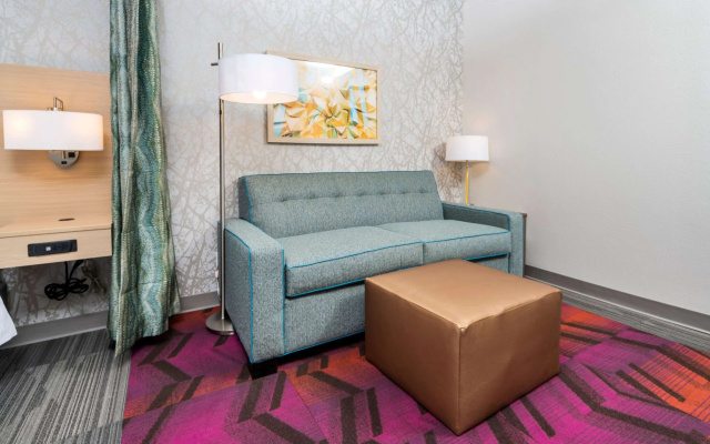 Home2 Suites by Hilton Newark Airport