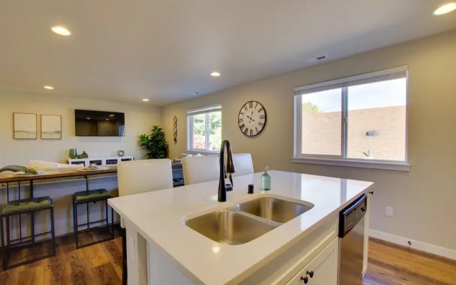 Monroe Apartment Near Evergreen State Fairgrounds!
