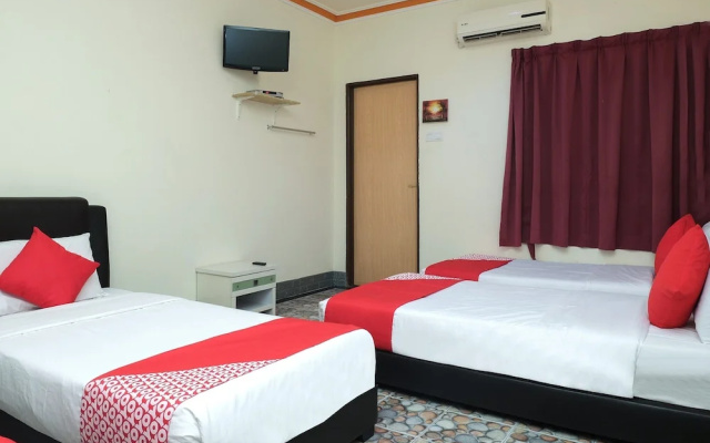 OYO 89928 Acf Guest House