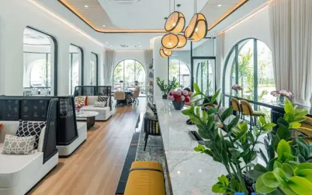 Spacious 1br in Bang Tao, Title legendary