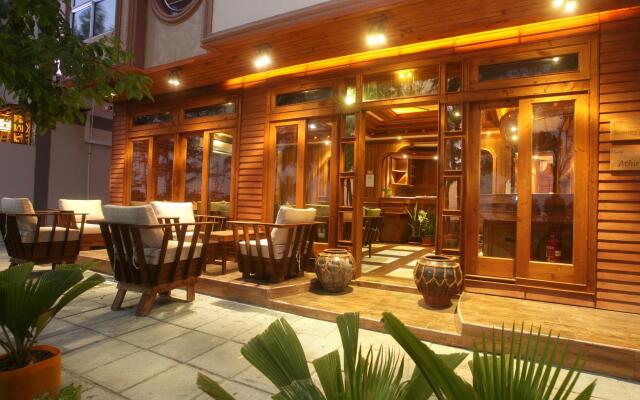 Отель Eureka Serenity Athiri Inn Мальдивы, Мале - отзывы, цены и фото номеров - забронировать отель Eureka Serenity Athiri Inn онлайн вид на фасад