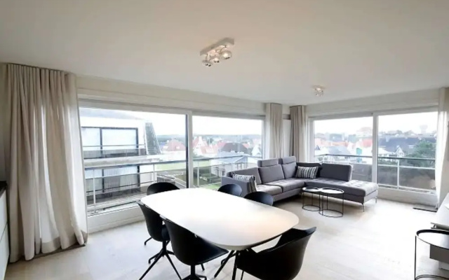 Apartment in Oostende Near the Beach