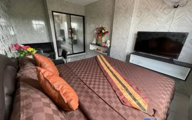 Ruean Khun Lek Kansini Hotel