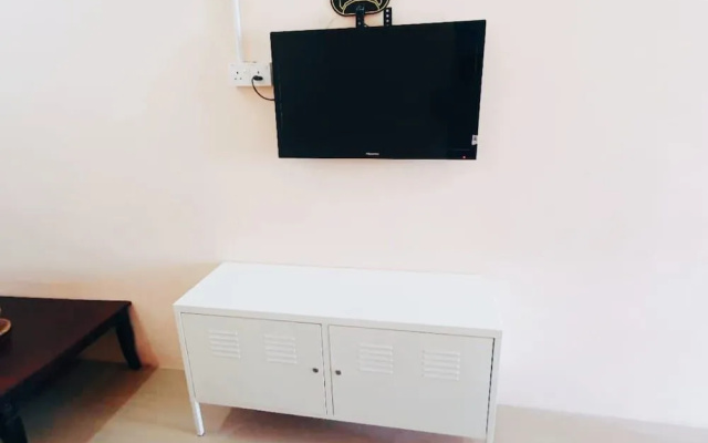 OYO 90291 Homestay De'Majidee
