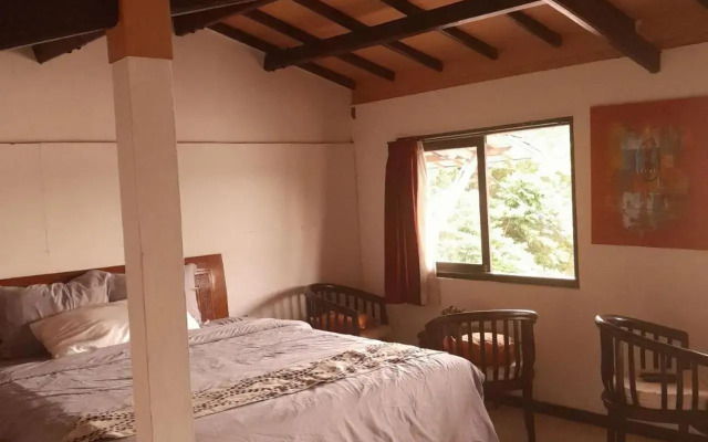 Seven Trumpets Guesthouse