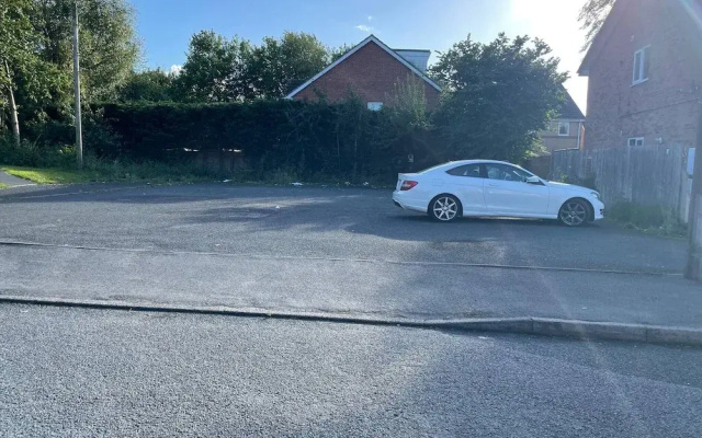 Tividale Mews B69 2 Bed Flat With Garden Parking