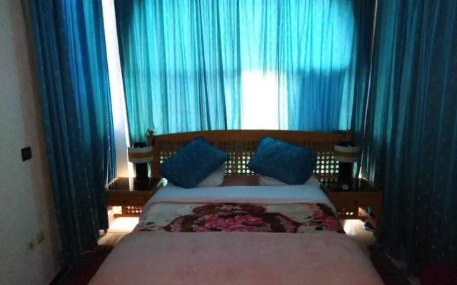 Hotel Tiout
