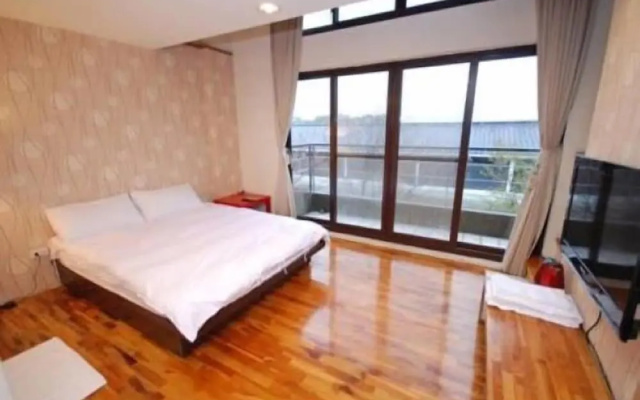 Sanyi House