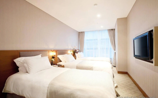Staz Hotel Myeongdong 1