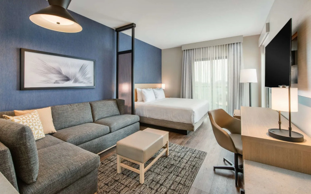 Hyatt Place Newark - Main Street