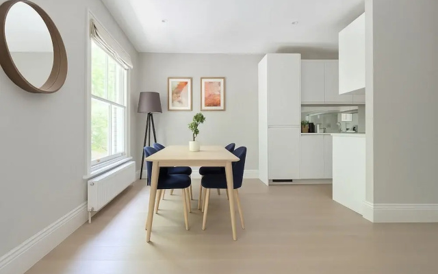 1 Bed Flat near Westfield