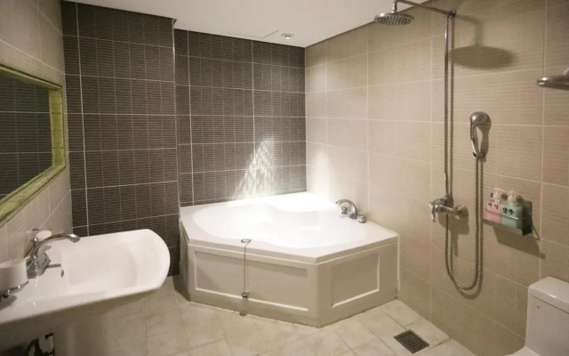 Hotel ES Cheongju