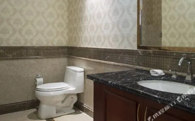 Fenghua Yuelin Hotel