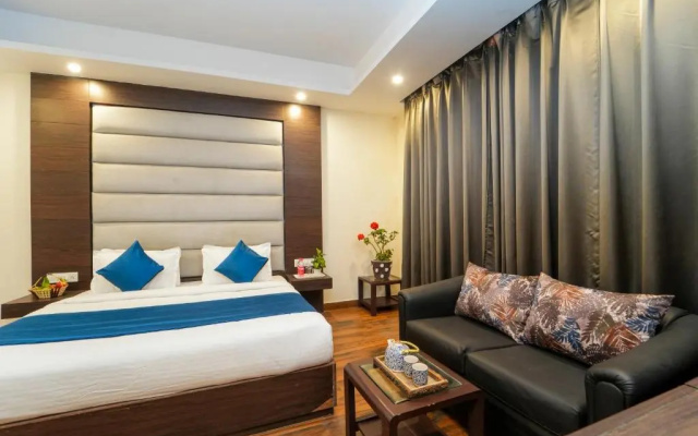 Hotel Glenroy By DLS Hotels