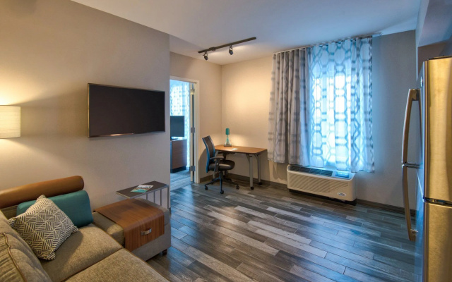 TownePlace Suites by Marriott Miami Airport