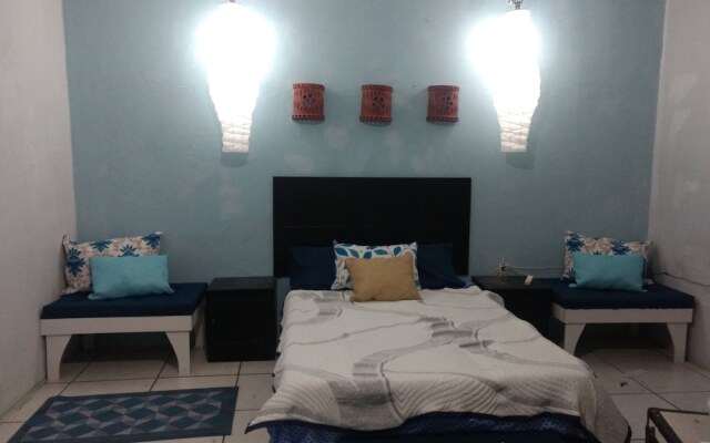 Отель Hostal Gato Azul Habitaciones Privadas Мексика, Гвадалахара - отзывы, цены и фото номеров - забронировать отель Hostal Gato Azul Habitaciones Privadas онлайн