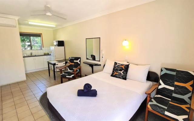 Paradise Court
