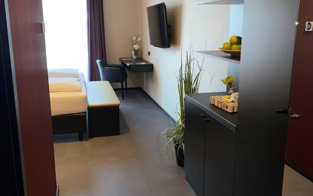 Primetime Hotel