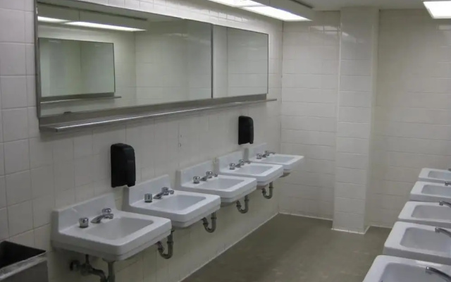 Backpacker College at University of Toronto - New College Residence - Willson Hall