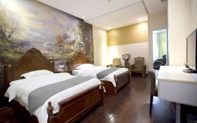GreenTree Inn (Guilin Railway Station)