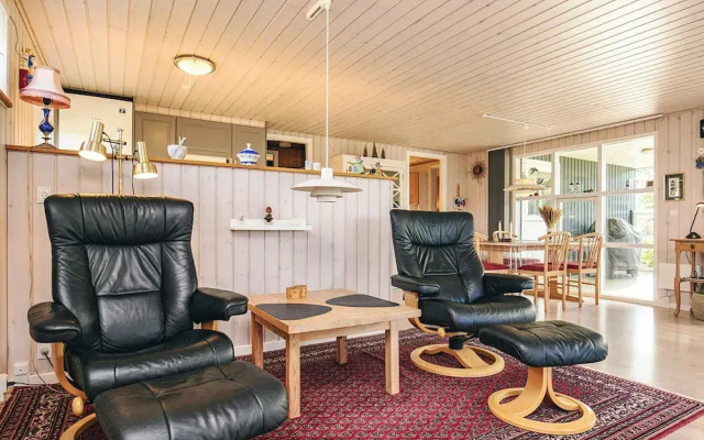 4 Star Holiday Home in Hals
