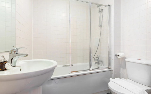Deluxe 2 Bed Flat with Balcony in Hackney