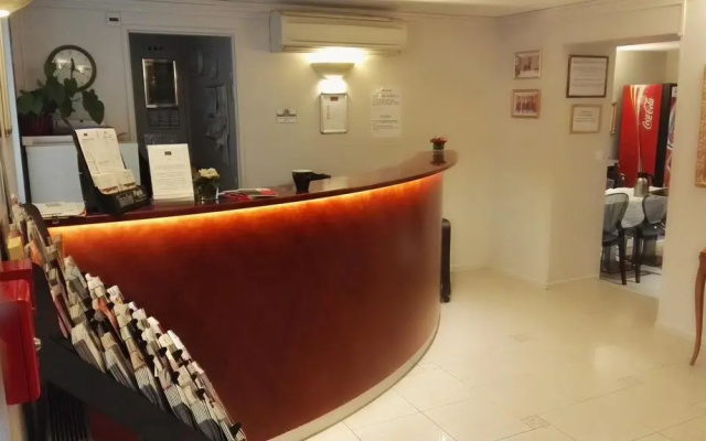 Отель Bellevue Paris Montmartre