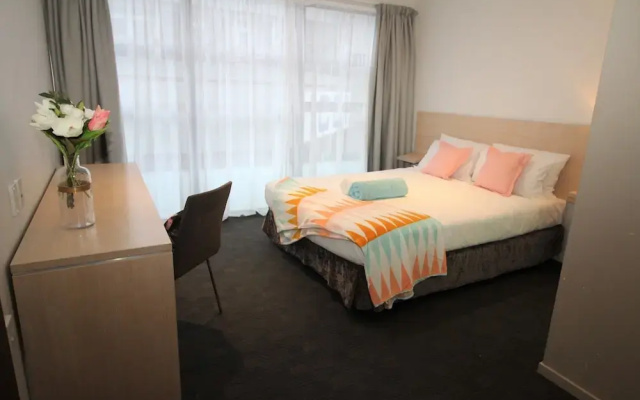 Waldorf Tetra Apt with 2 Bathroom (Tetra 1013)