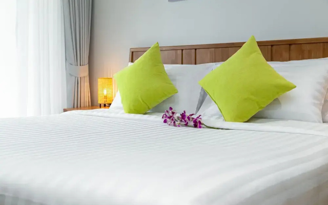 Seaside 2BR 200 m to BangTao beach