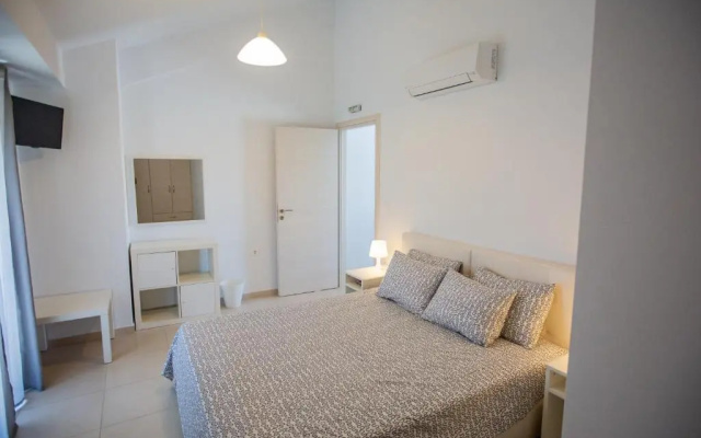 Apartments Chiliadou