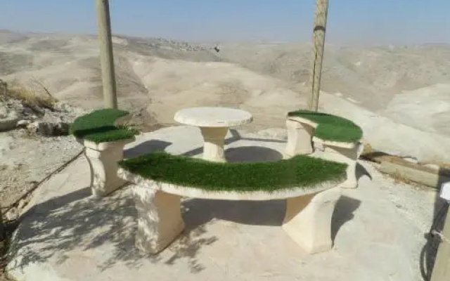 Desert View Apartment
